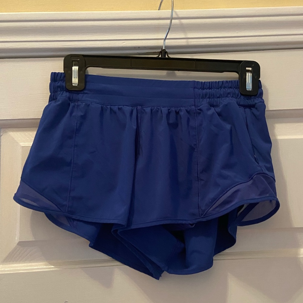 Lululemon 2.5” shorts